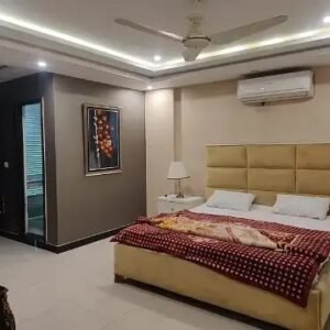 Gulberg 3-Bed Lavish Apartment